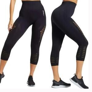GYMSHARK Black Energy+ Seamless Stretch Cropped Eyelet Leggings Contoured Size S